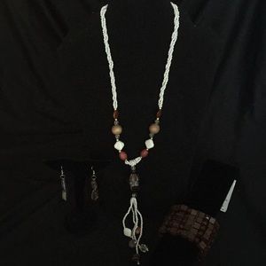 New beaded necklace set Sale 3 for $20